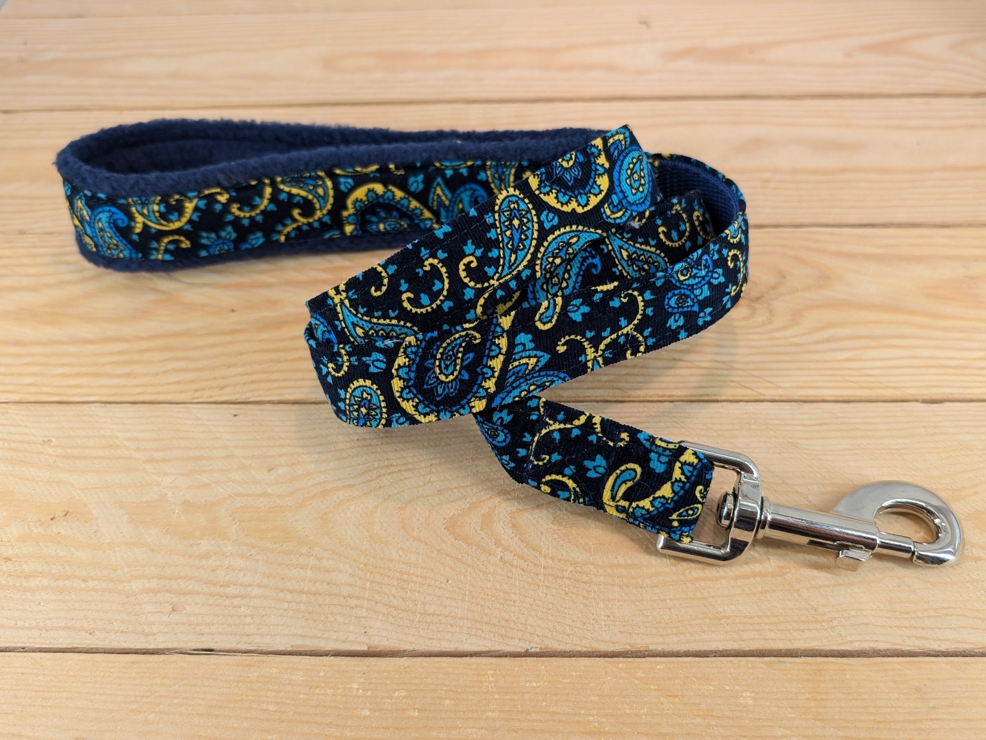 Blue Paisley Matching Dog Lead