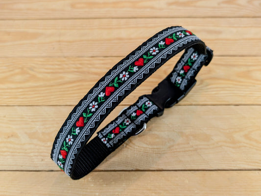 Hearts and Flowers Dog Collar