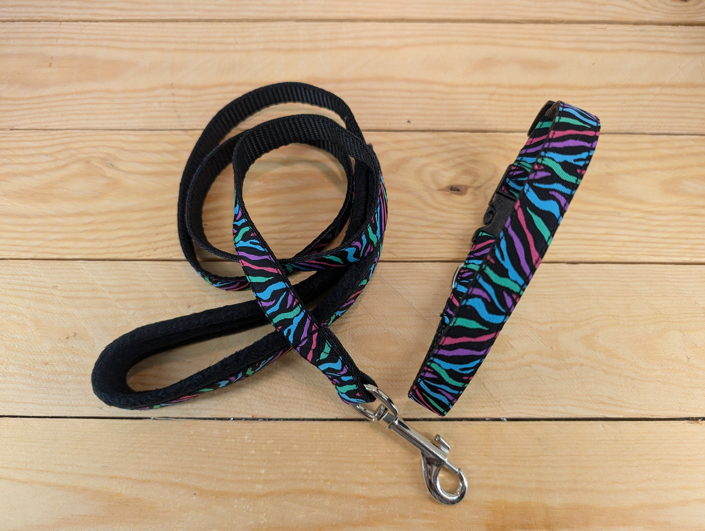 Multi-colour Stripy Pattern Small Dog/Puppy Collar and matching Dog Lead