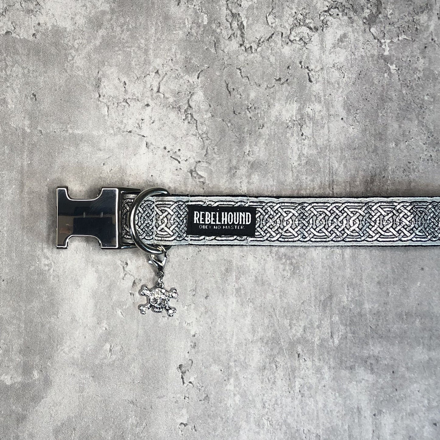 MORRIGAN Silver Celtic Knots Dog Collar