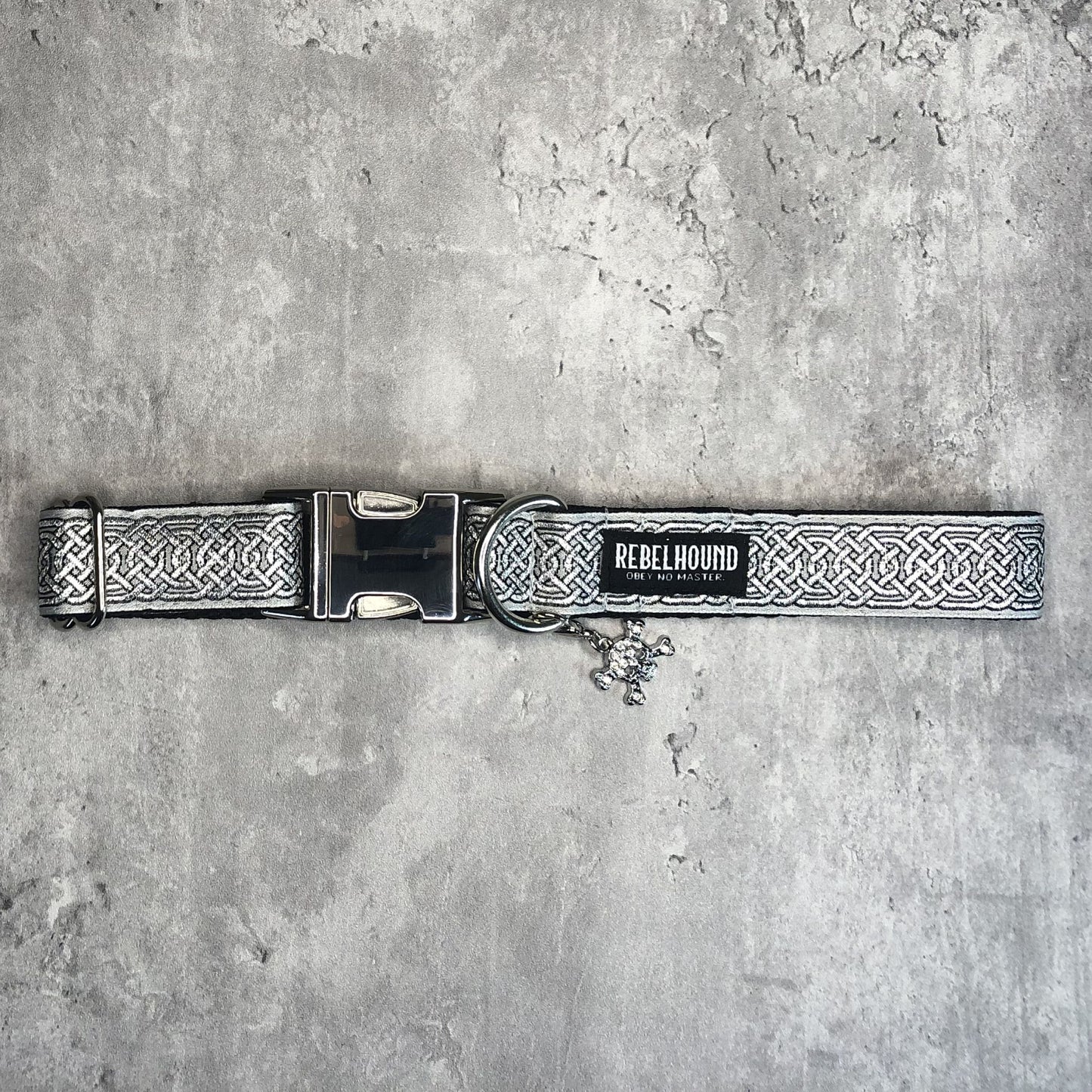 MORRIGAN Silver Celtic Knots Dog Collar