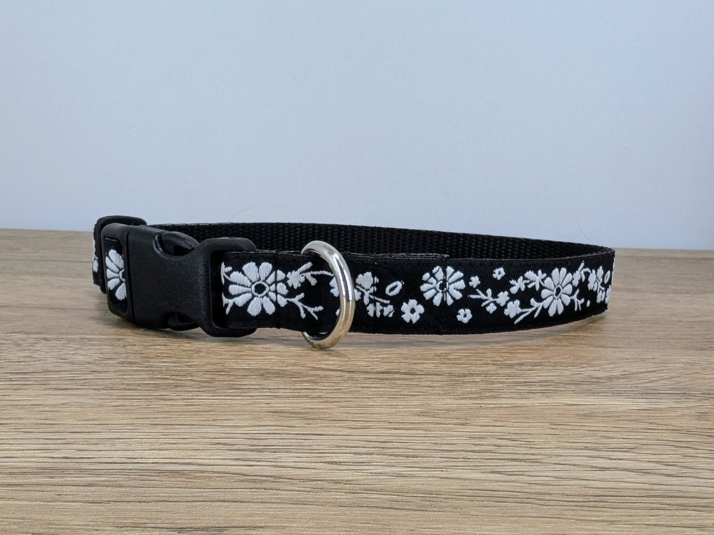 Black and White Floral Dog Collar
