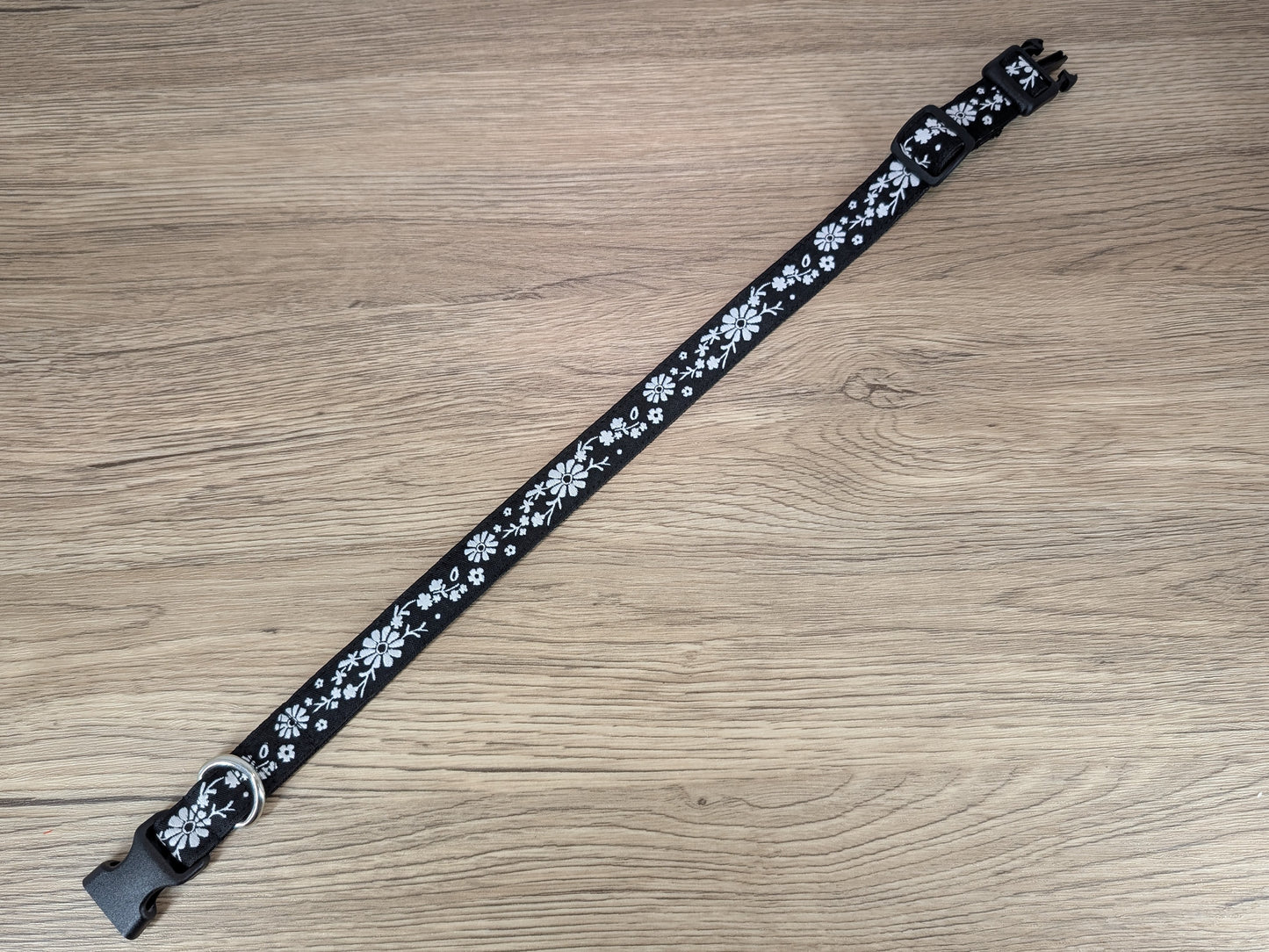 Black and White Floral Dog Collar