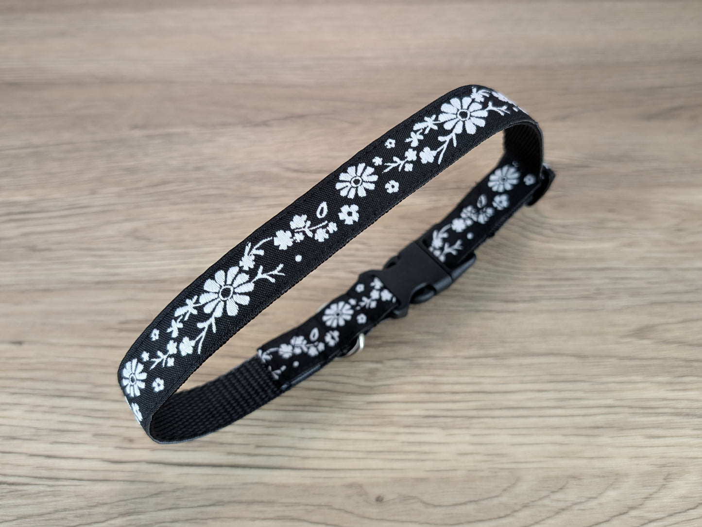 Black and White Floral Dog Collar