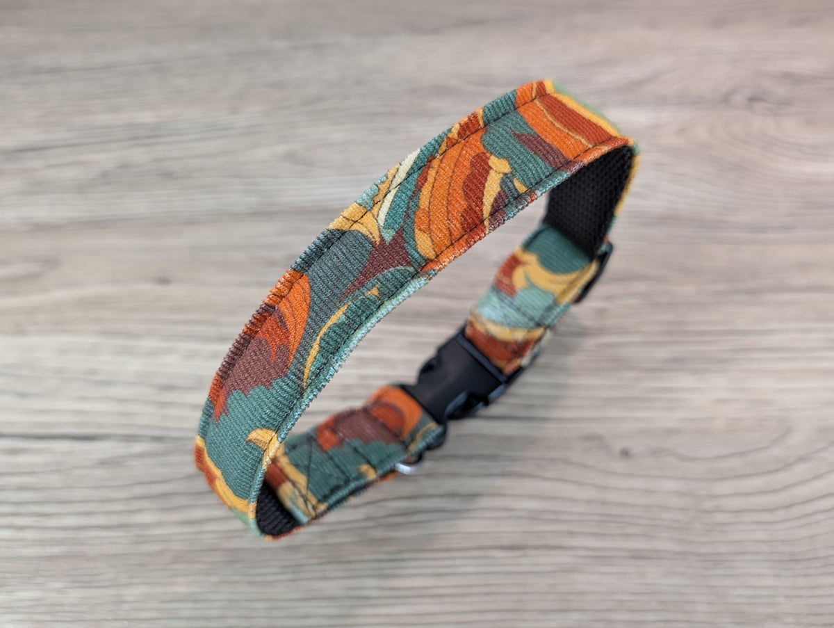 Green and Orange Swirly Print Retro Style Dog Collar