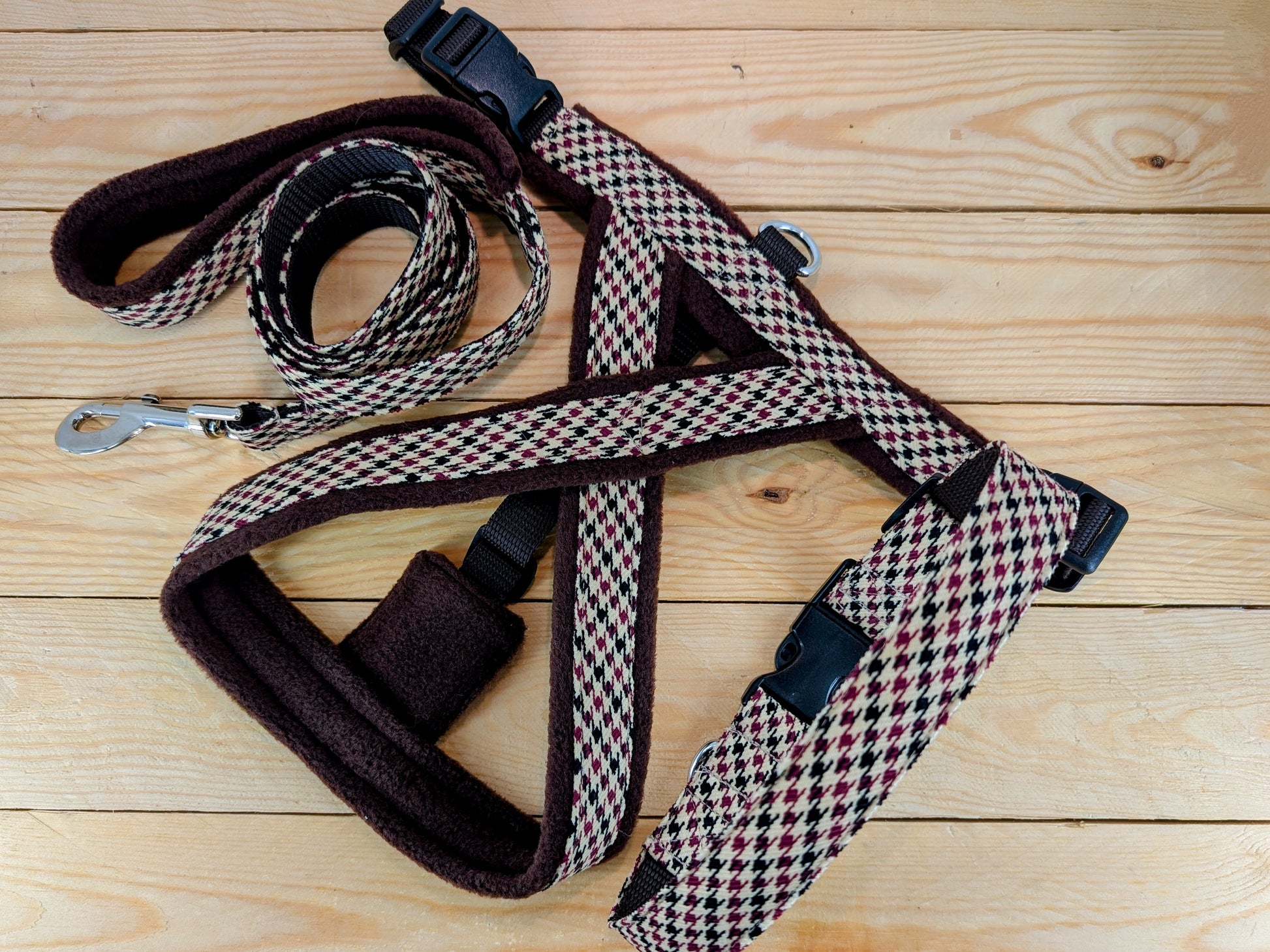 Brown Houndstooth Check Dog Lead, Harness and Collar matching set