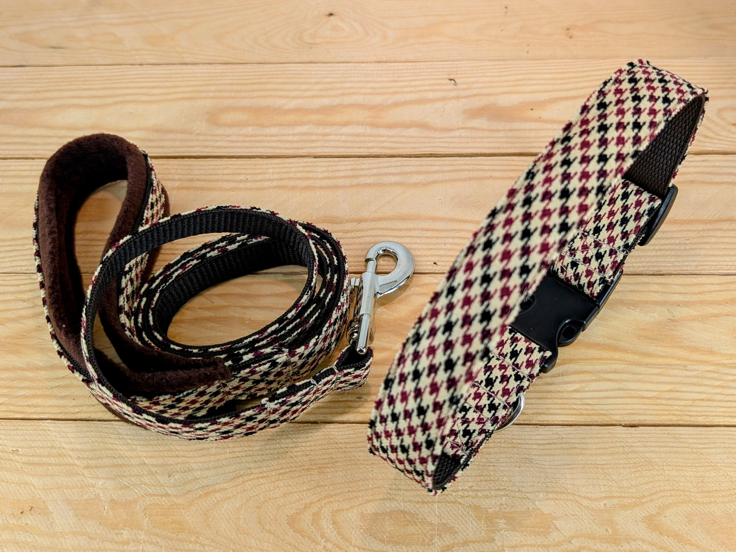 Brown Houndstooth Check Dog Lead and Collar