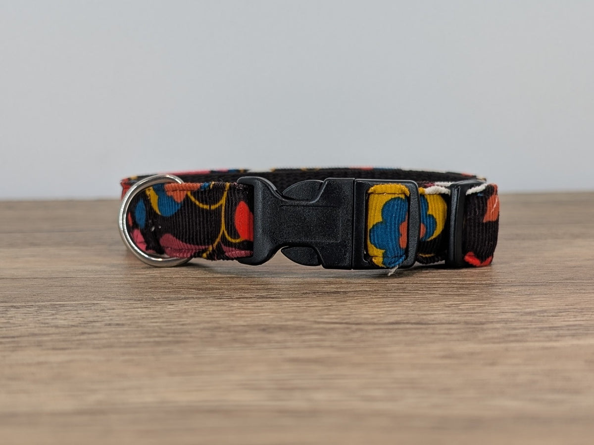 Multi-coloured Flower Power Floral Retro Style Dog Collar