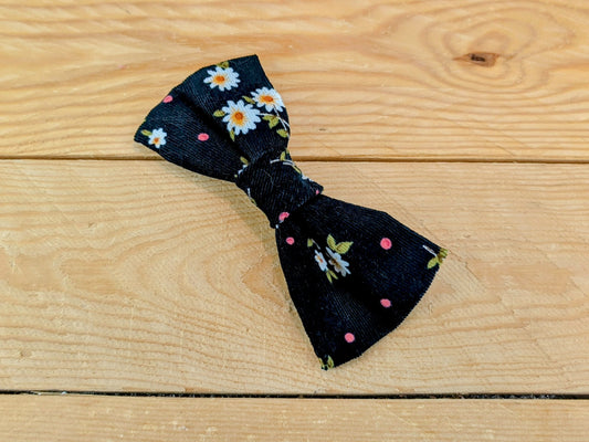 Navy Daisy Dog Bow Tie