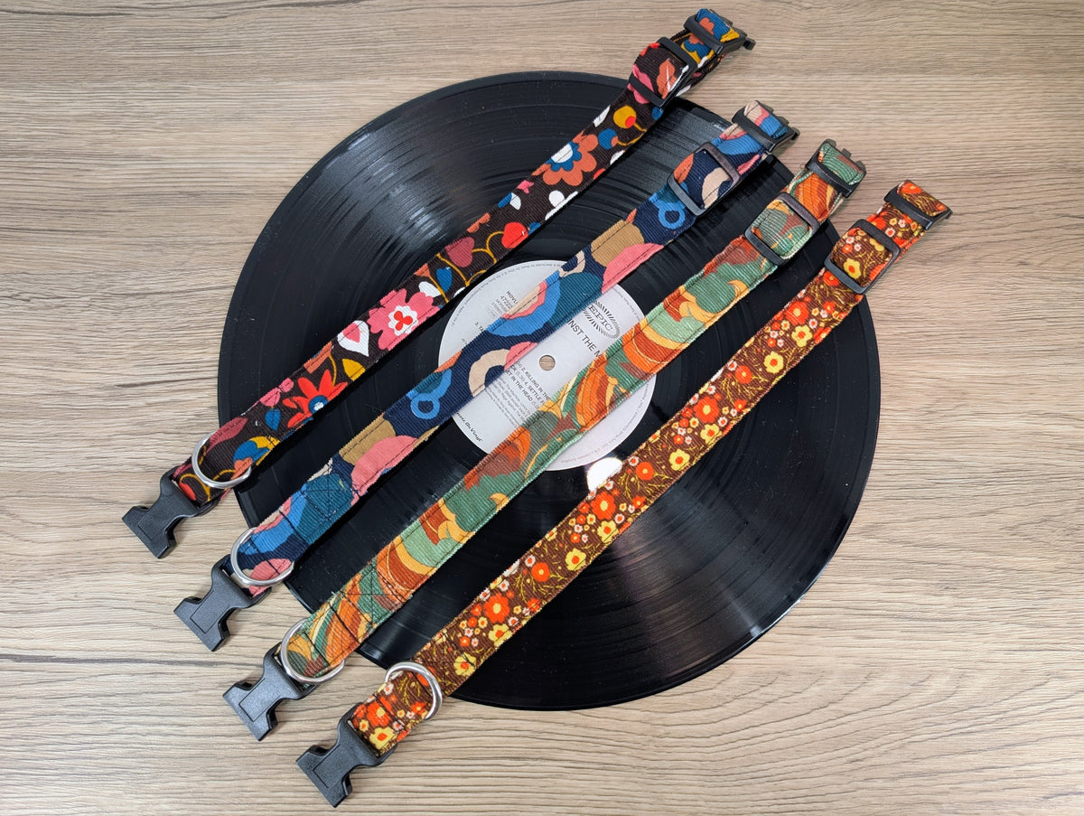 Blue Circles Retro Style Dog Collar