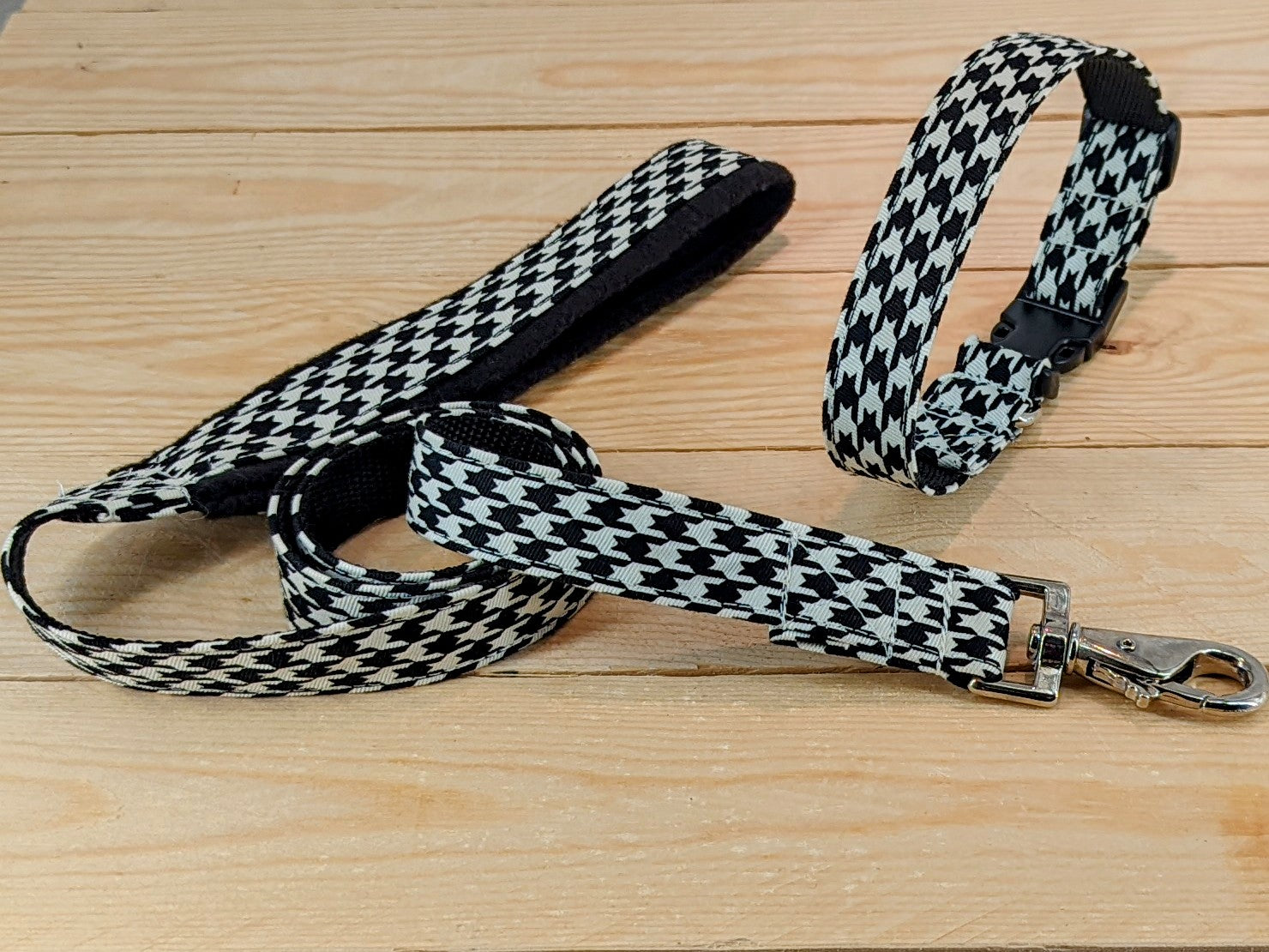 Black & White Houndstooth Check Dog Lead and Matching Dog Collar