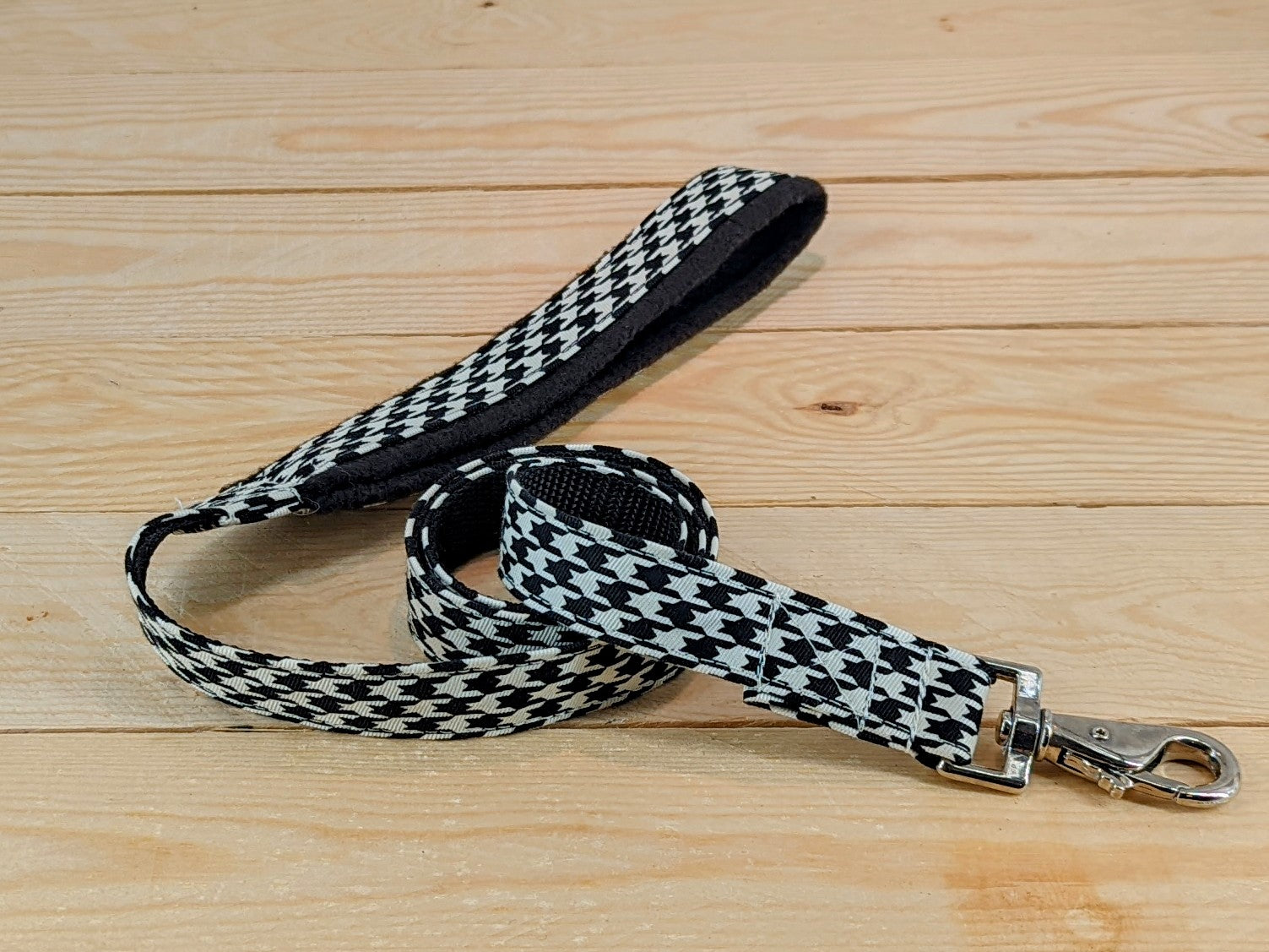 Black & White Houndstooth Check Dog Lead