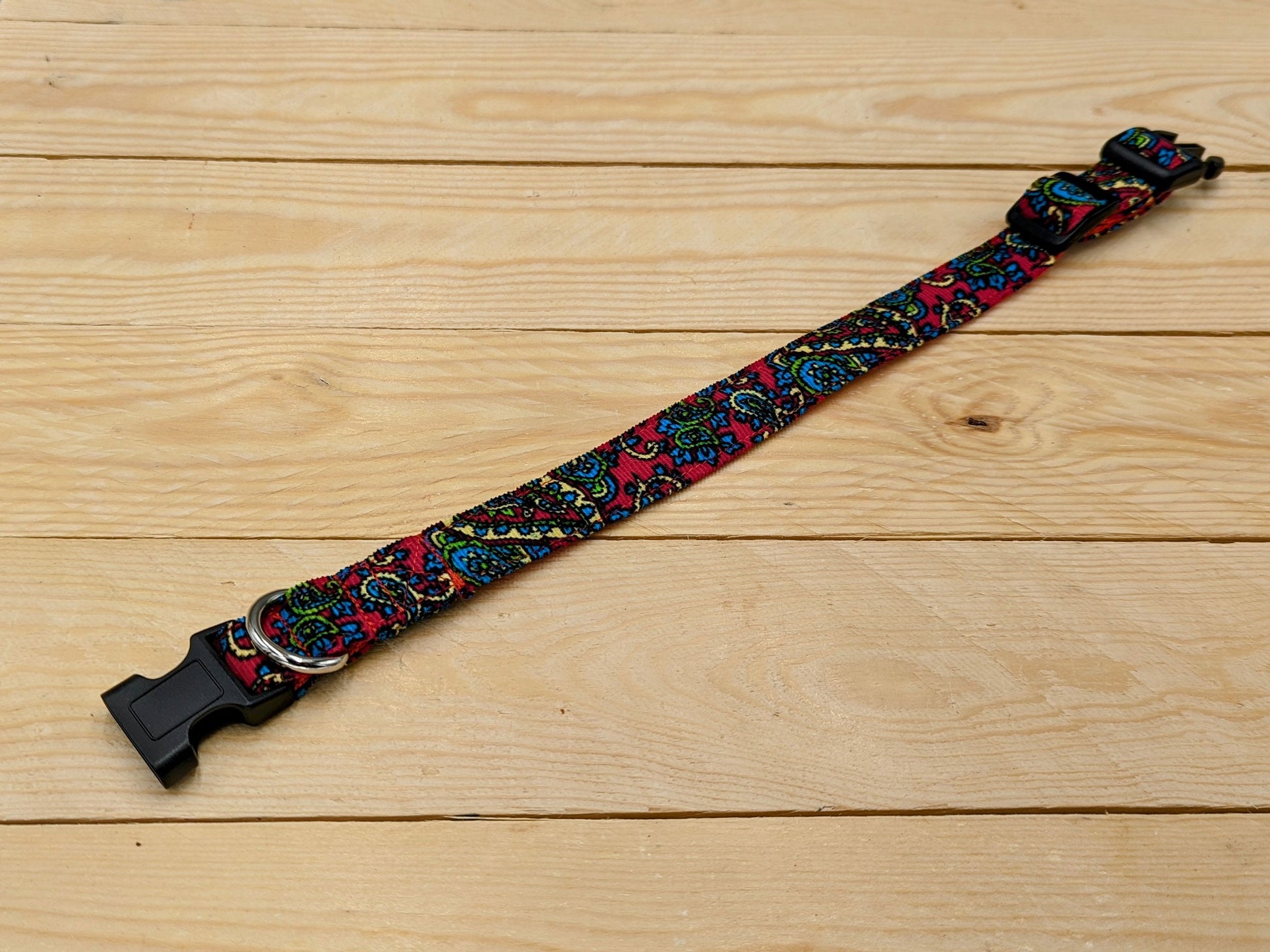 Red Paisley Dog Collar Unclipped